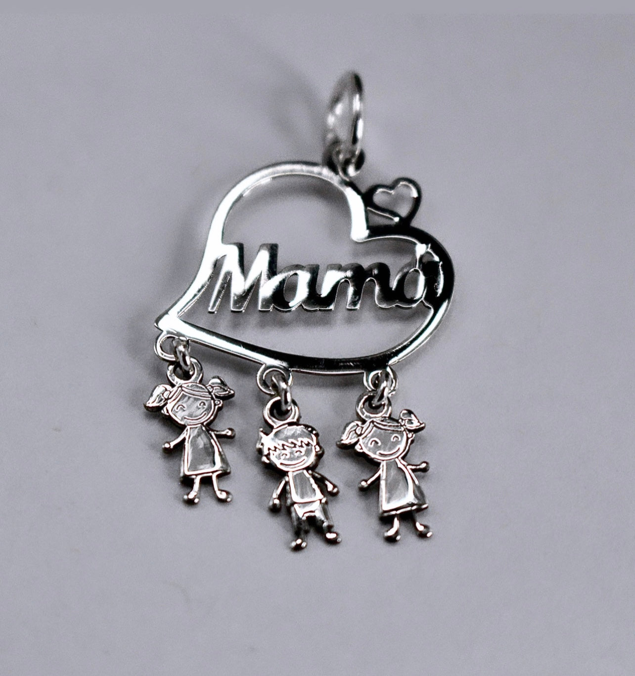 HEART/ 2 GIRLS/ 1 BOY