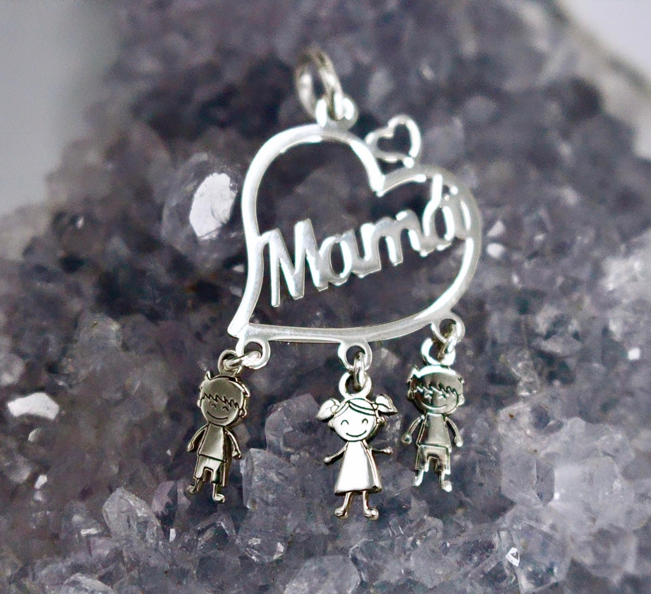 HEART/ 2 BOYS/ 1 GIRL