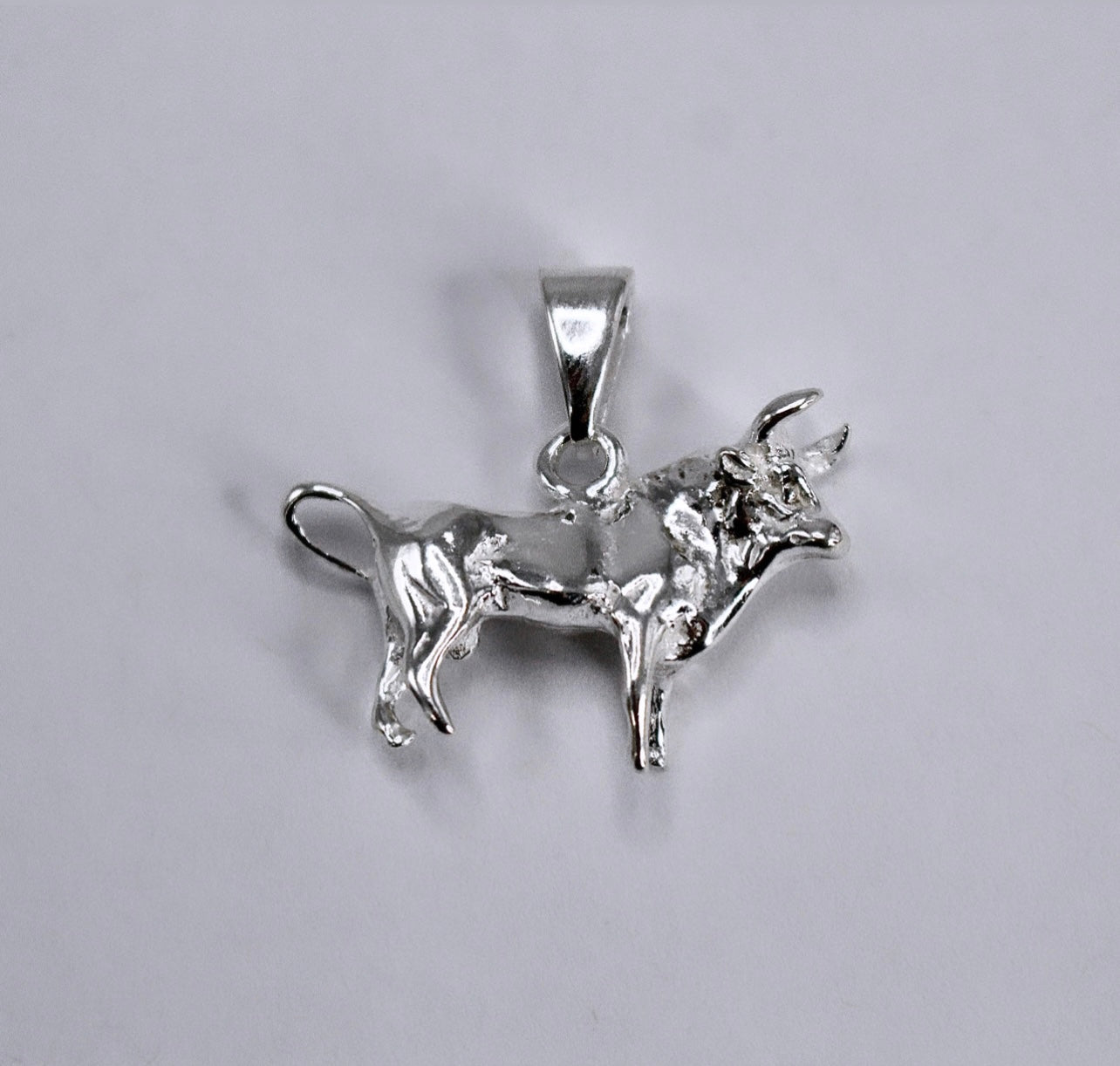 BULL Pendant