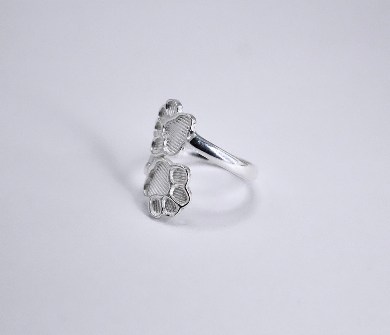 TWO PAWS Ring