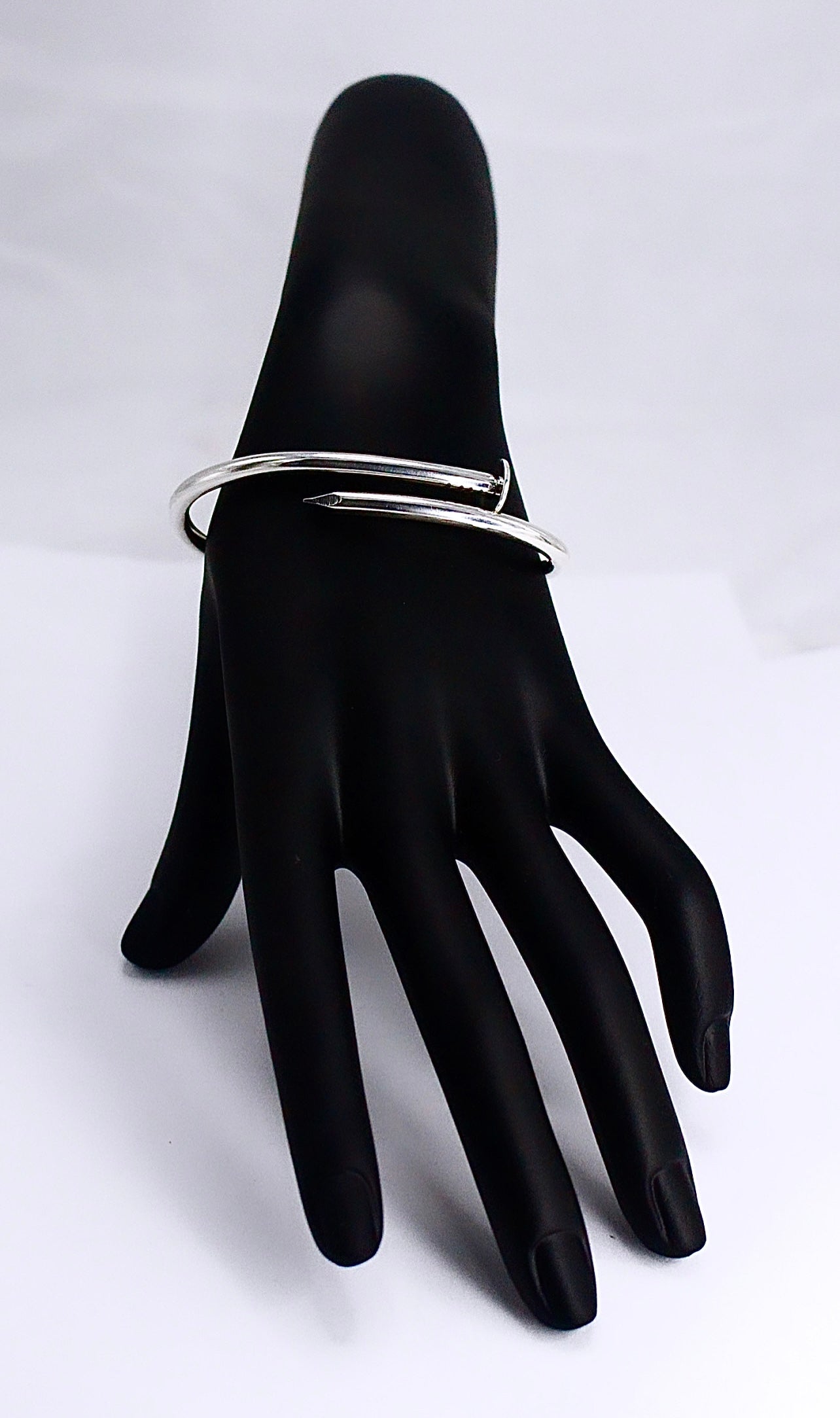 NAIL BANGLE Bracelet