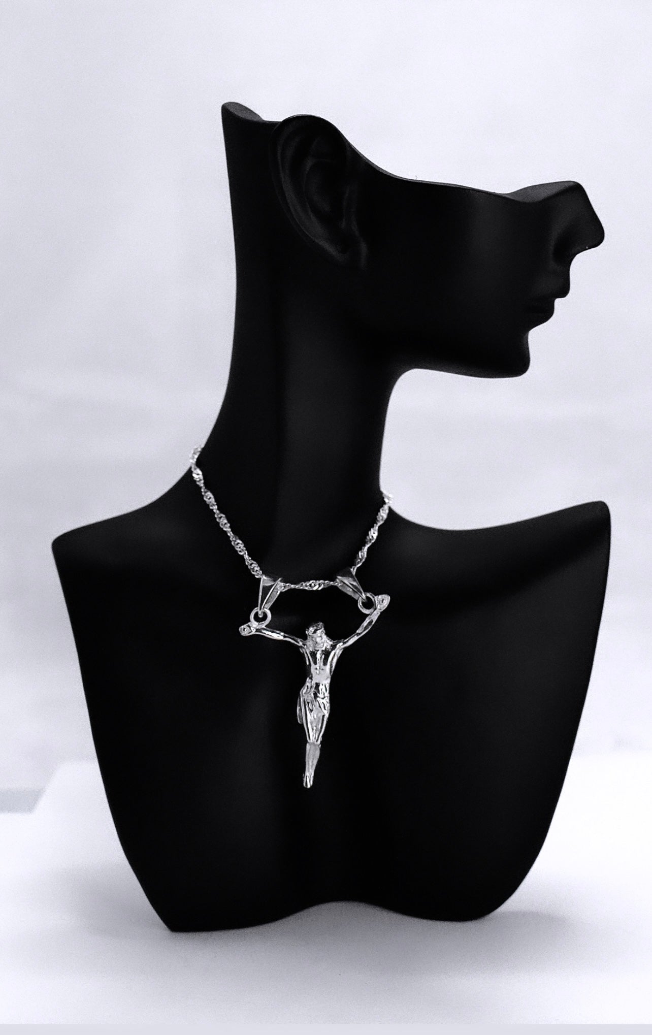 (L) JESUS Pendant
