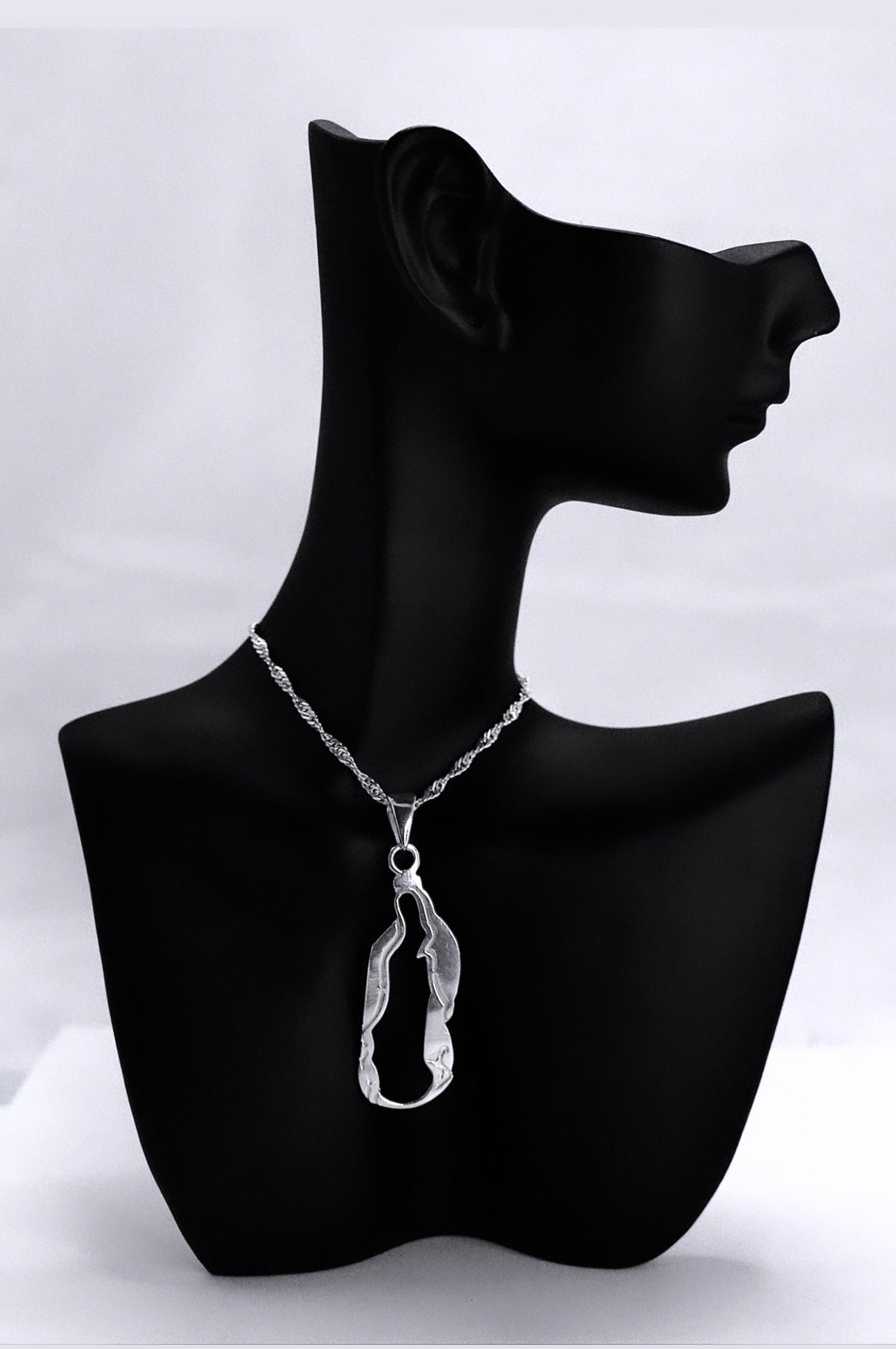 VIRGIN MARY SILHOUETTE Pendant