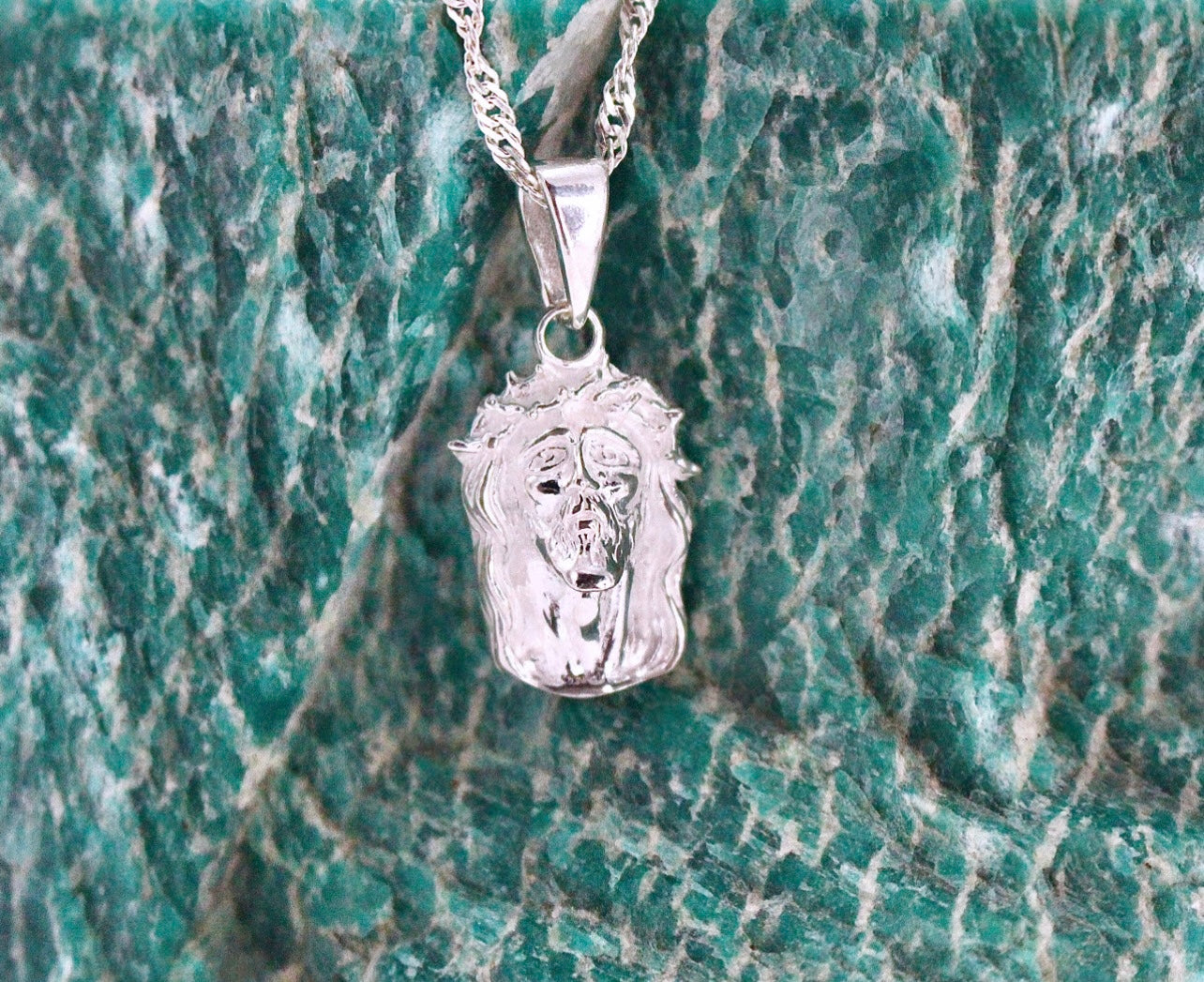 FACE OF JESUS Pendant