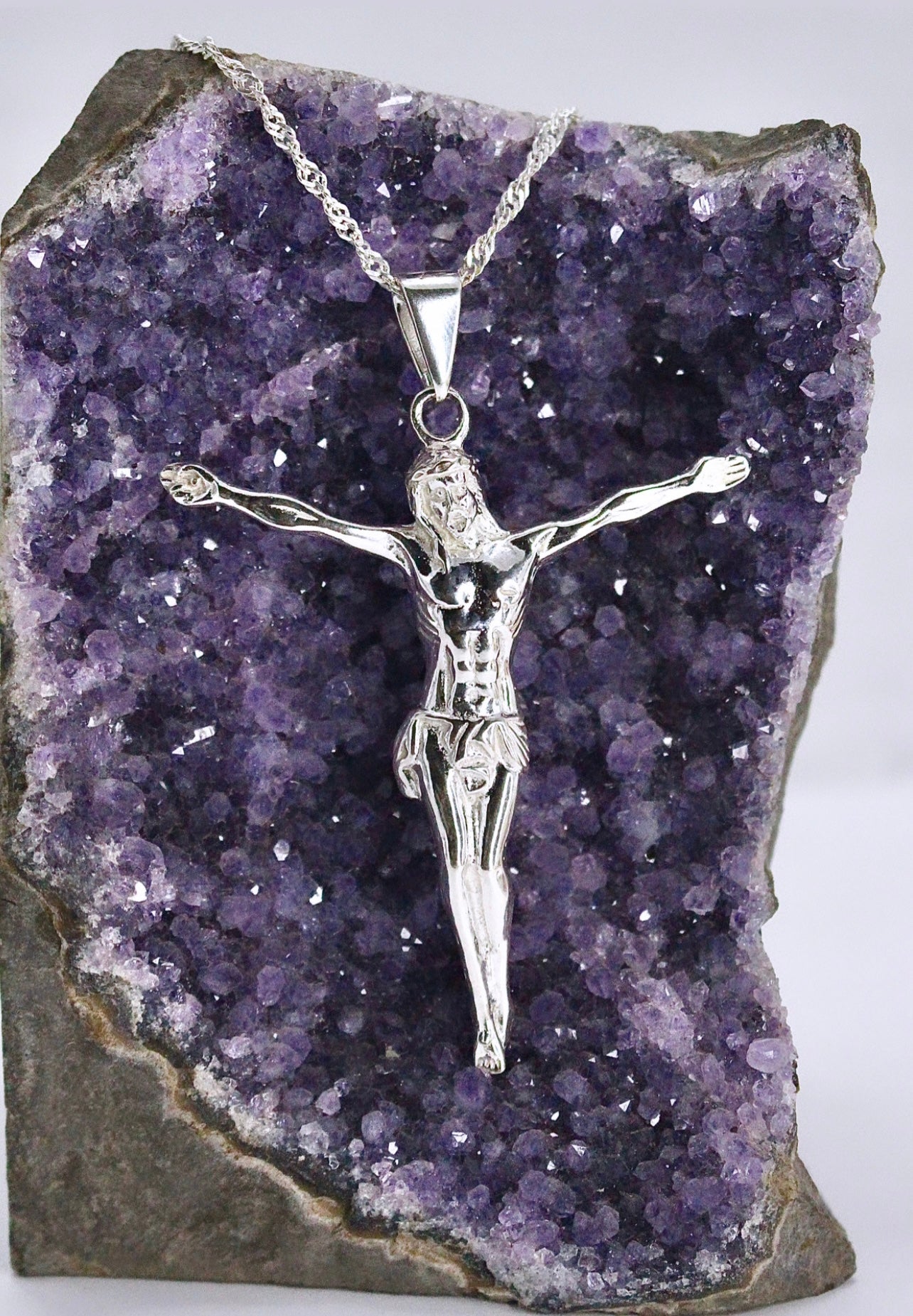 (XL) JESUS Pendant