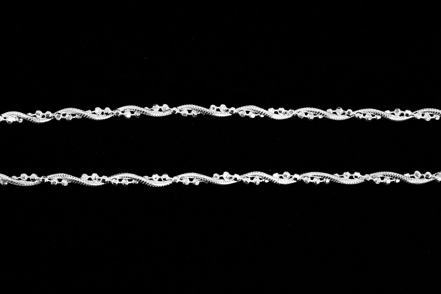 BRADES WITH RATS TAIL STYLE Bracelet