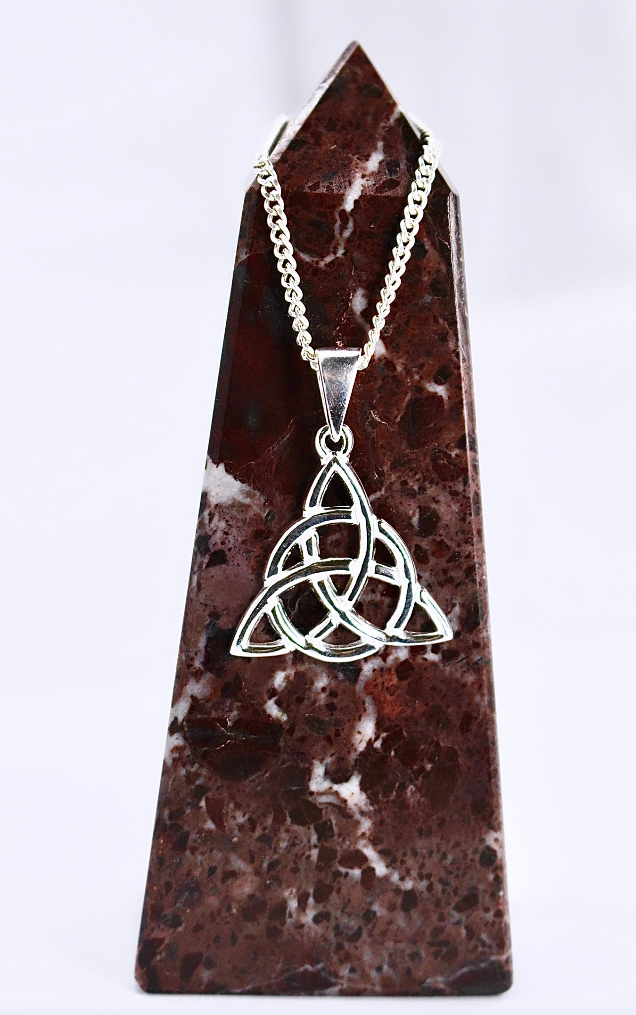 TRIQUETRA Pendant