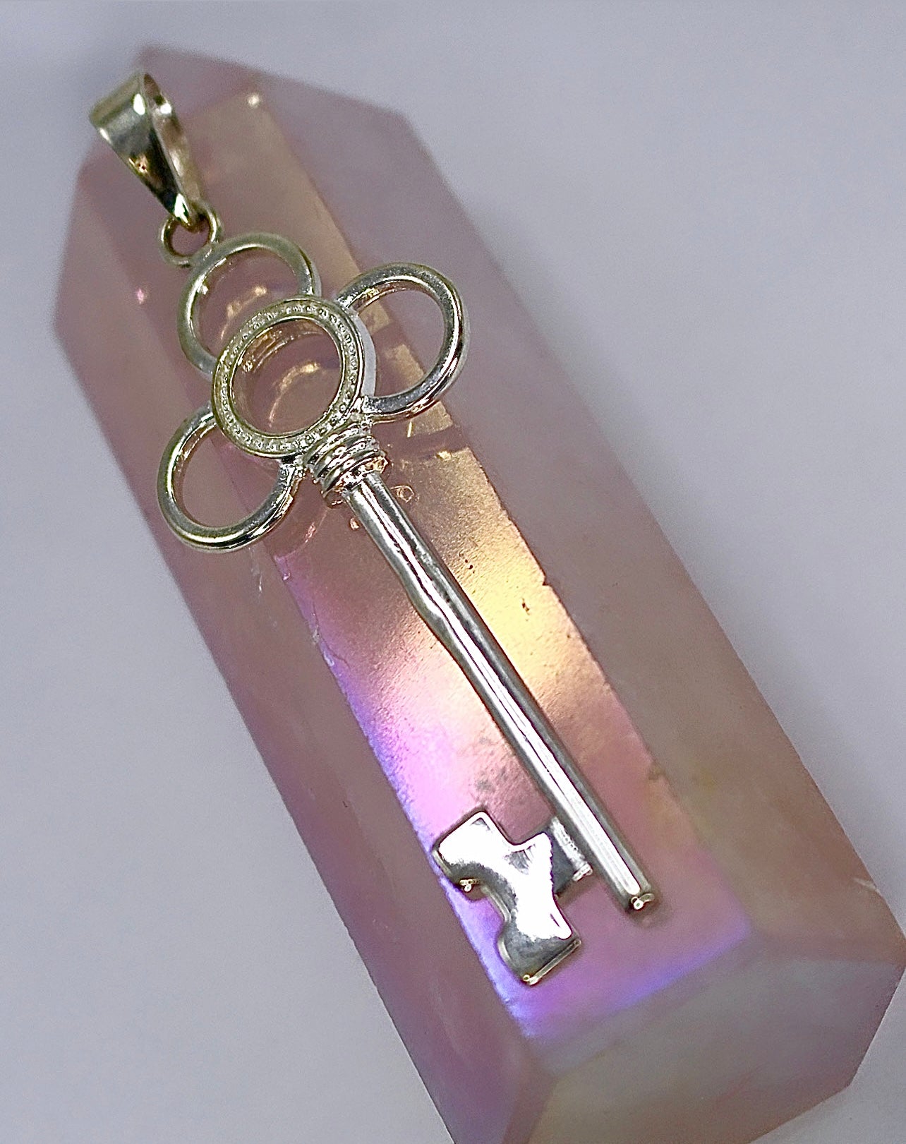 FANCY LARGE KEY Pendant