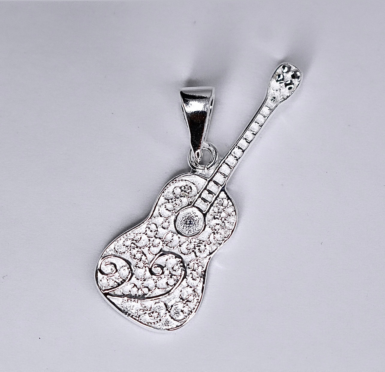 GUITAR Pendant