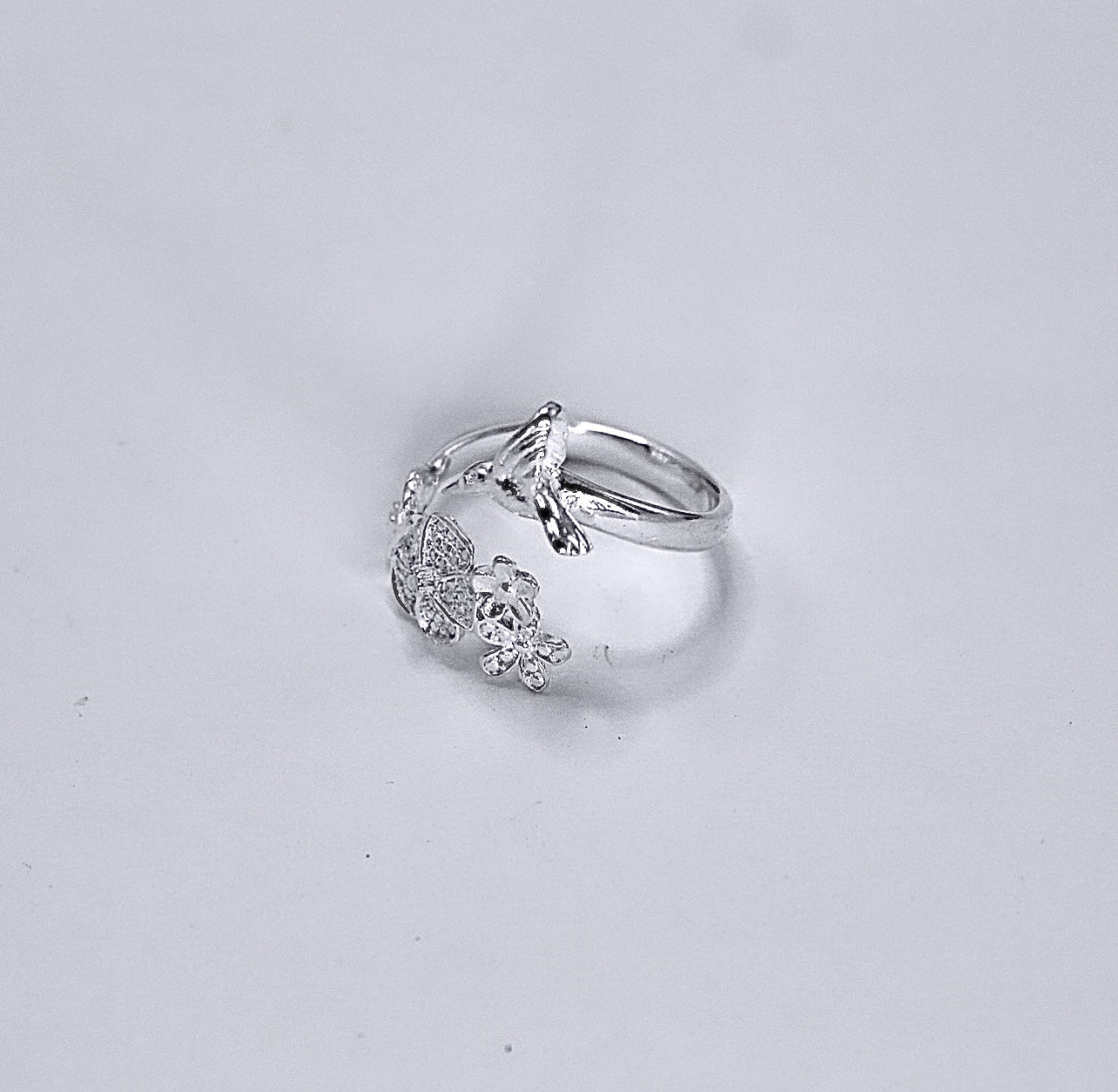 HUMMINGBIRD OVER FLOWERS Ring