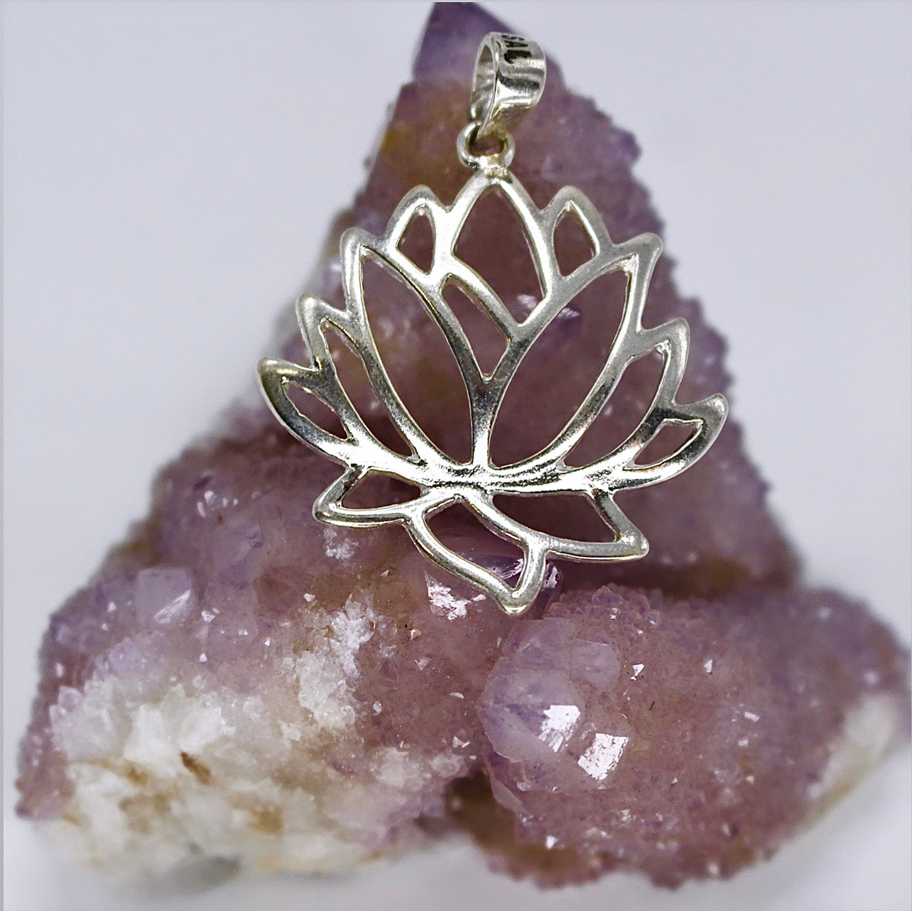 LOTUS FLOWER Pendant