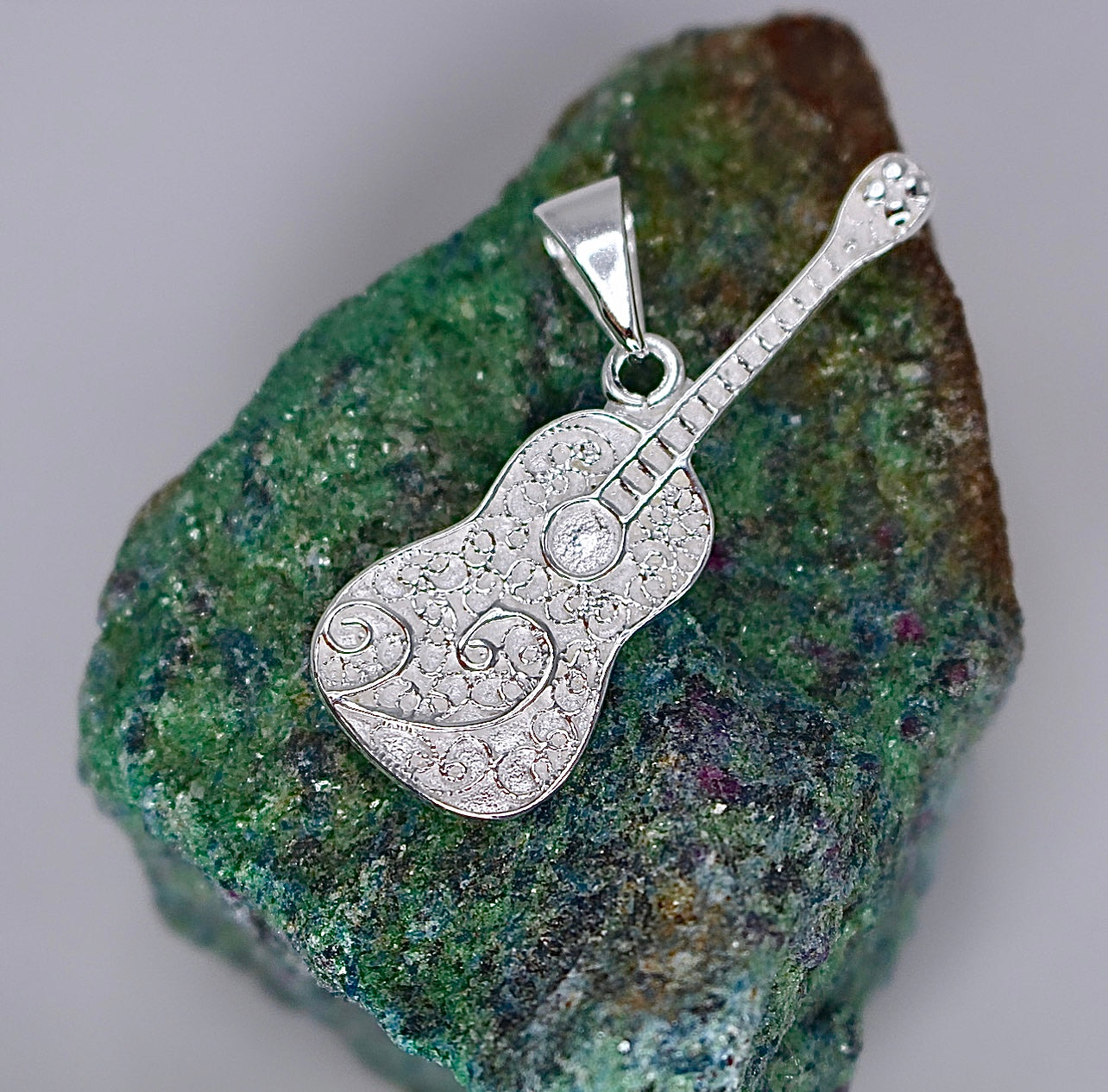GUITAR Pendant