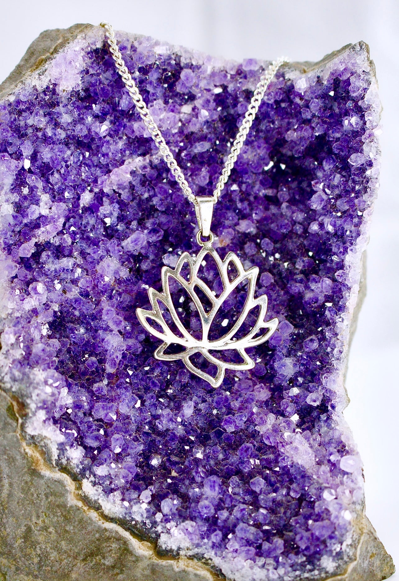 LOTUS FLOWER Pendant