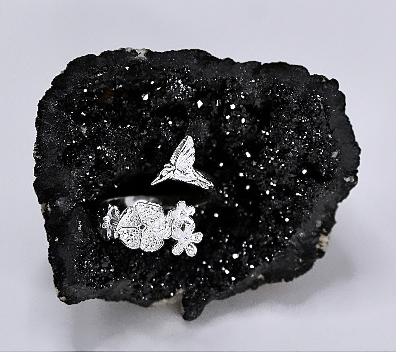 HUMMINGBIRD OVER FLOWERS Ring