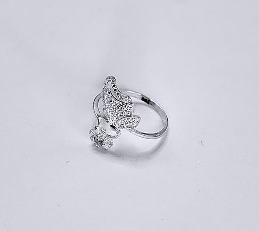 BUTTERFLY ON FLOWER Ring